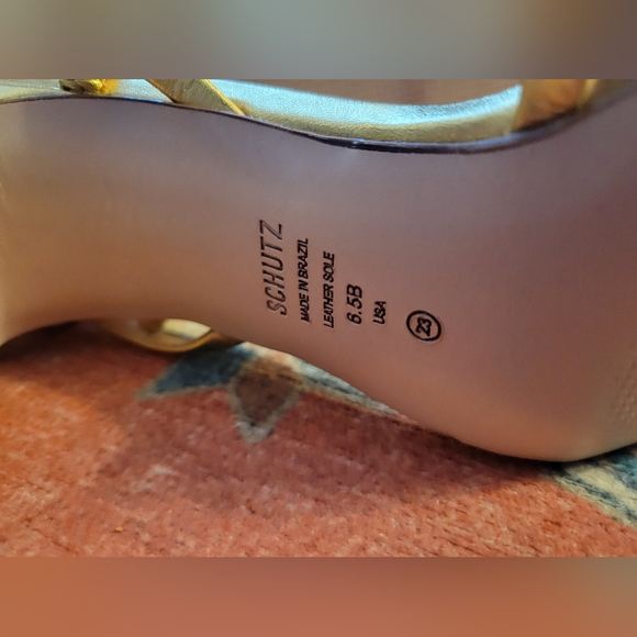 Shutz gold metallic high heel sandal - Picture 5 of 5